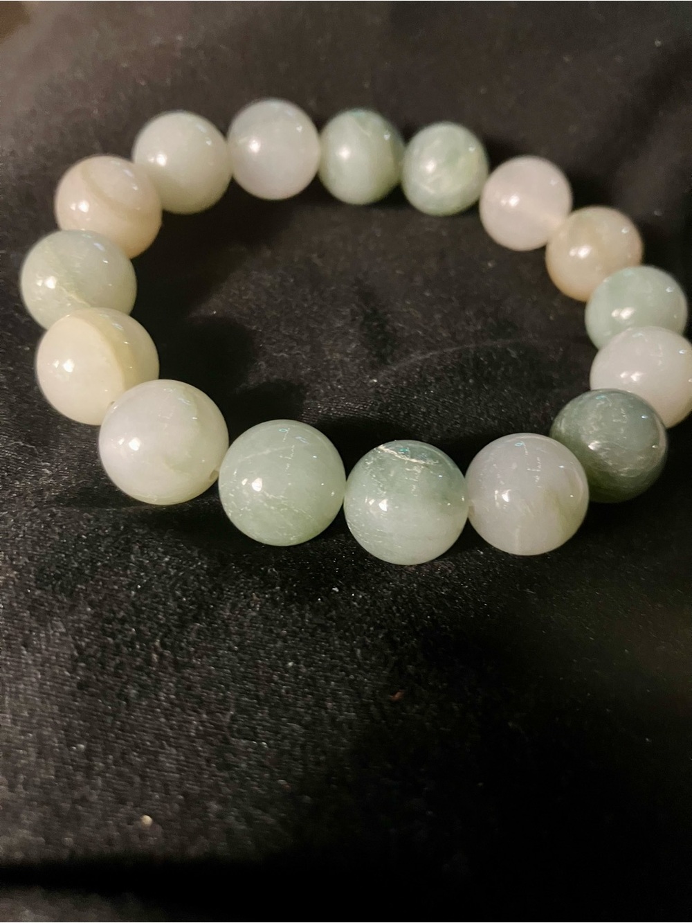 Jade Beaded Stretch Bracelet - Light Green
